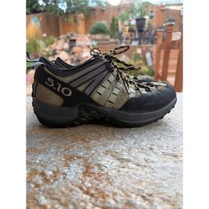 Five Ten 5.10 Women 7 Approach Shoes Stealth Rubber Hiking Sneakers Olive Grey